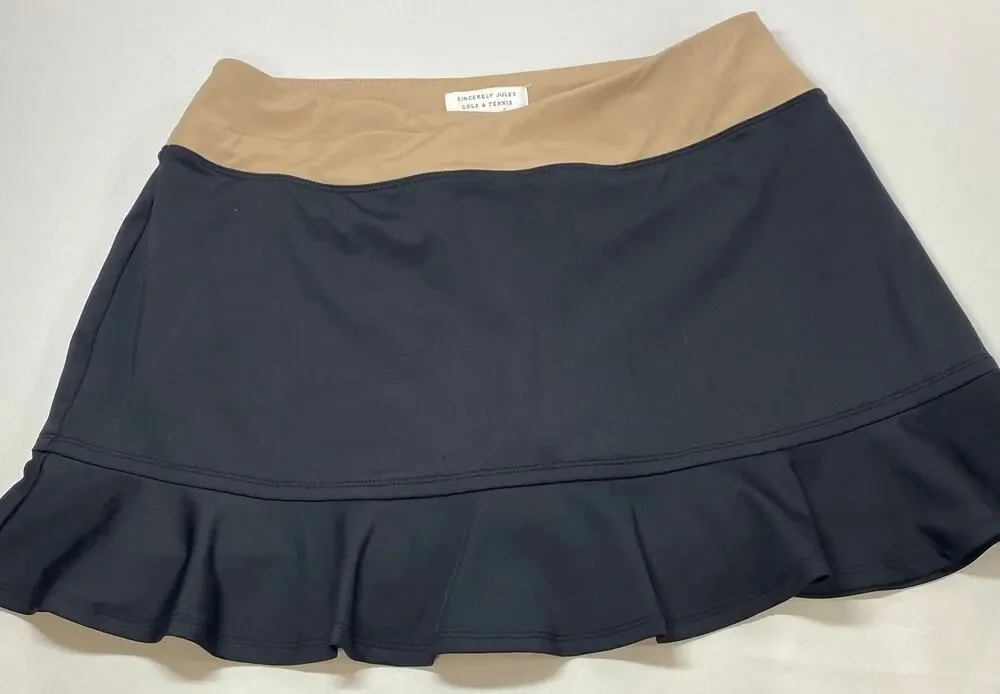 Sincerely Jules Athletic Skort Women’s Large • Tan/Black • Ruffled Hem